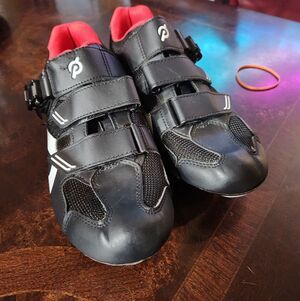 PELOTON Cycling Shoes Unisex Size 43 M10/ W12 Black